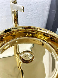 Polished gold Universal Popup drain valve. For sinks with or without overflow hole. secretbathstore